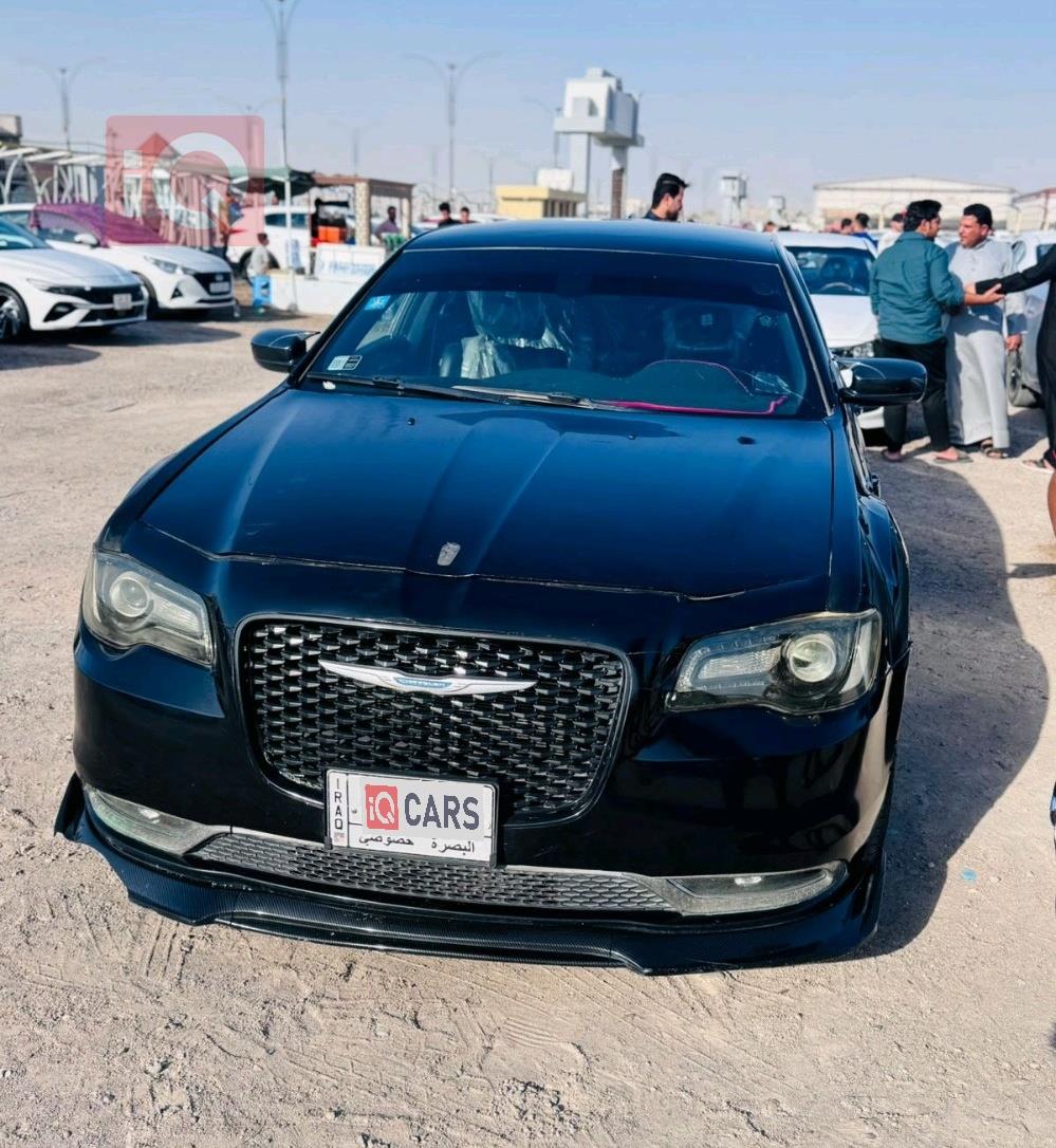 کرایسلەر 300